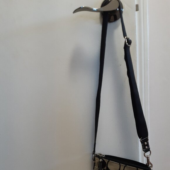 Coach Crossbody Bag Purse - Picture 3 of 10